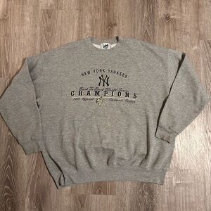 grey oversized yankees crewneck lee 2xl